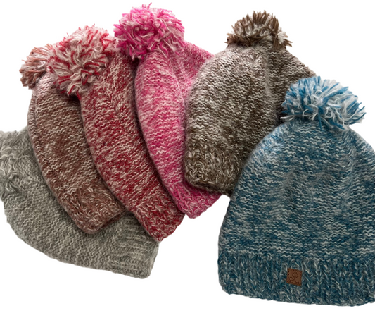 ethik beanie || mohair plain with pom pom