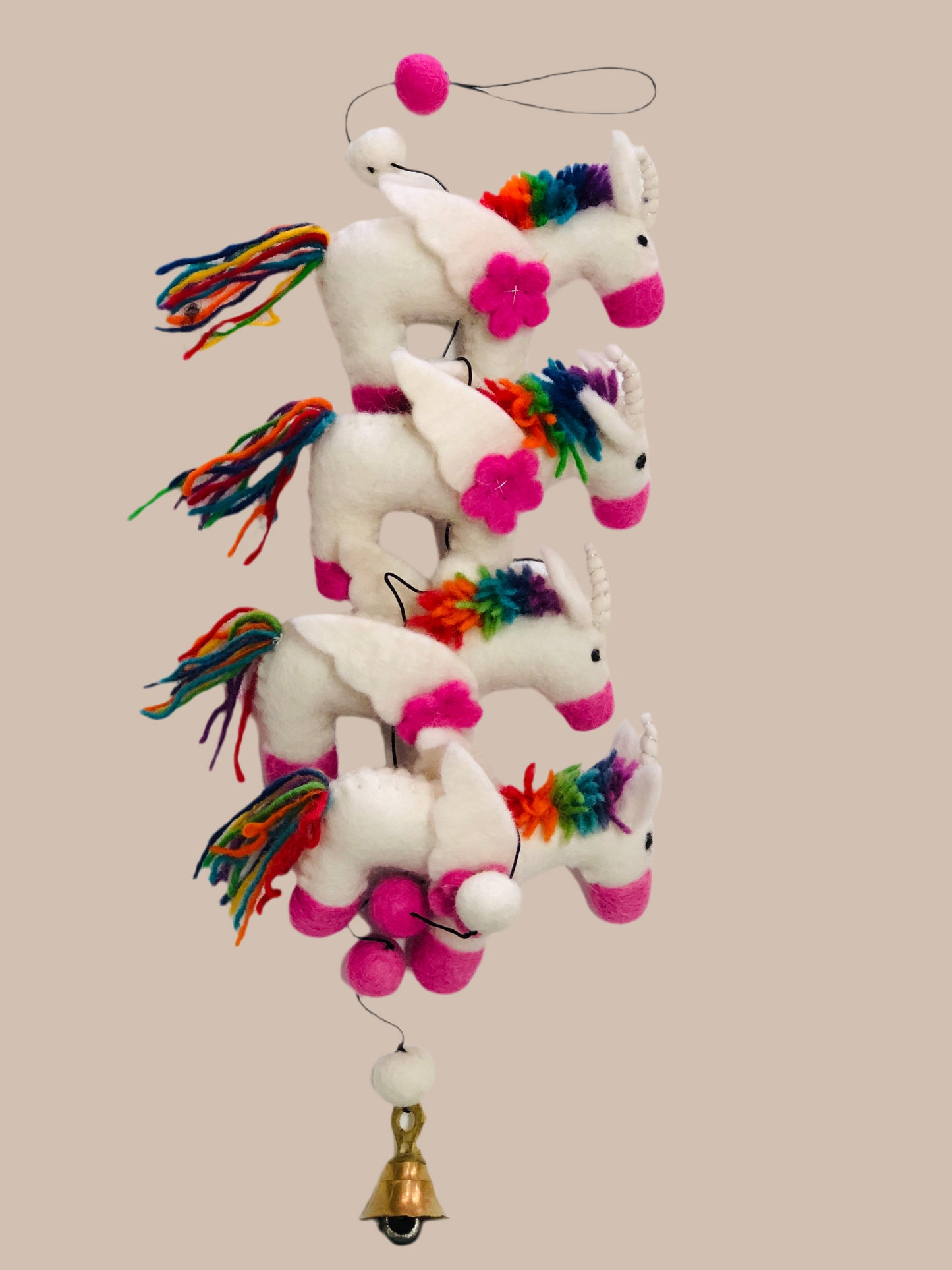 ethik felt || vertical mobiles