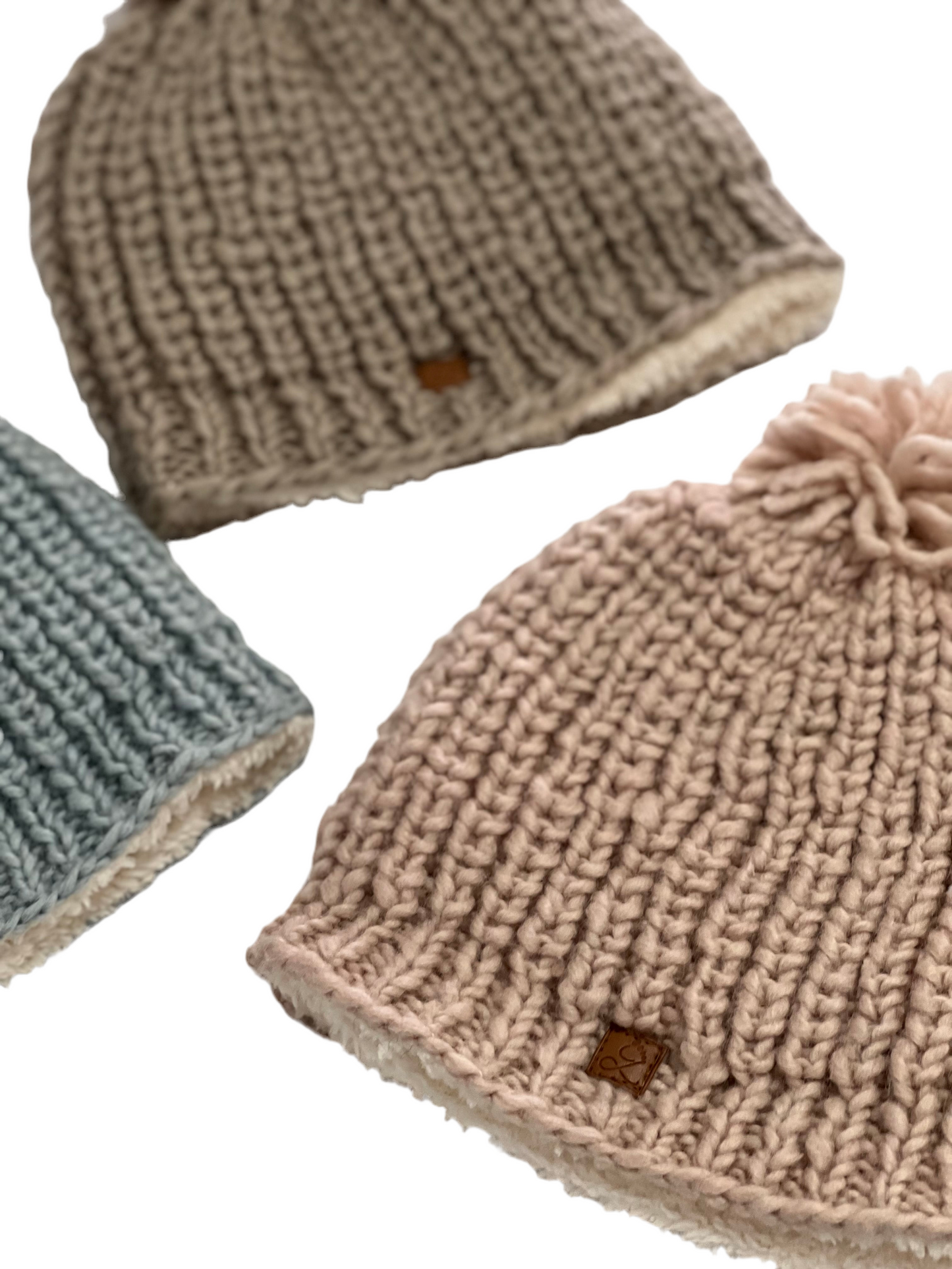 ethik merino wool || chunky knit pom pom beanie