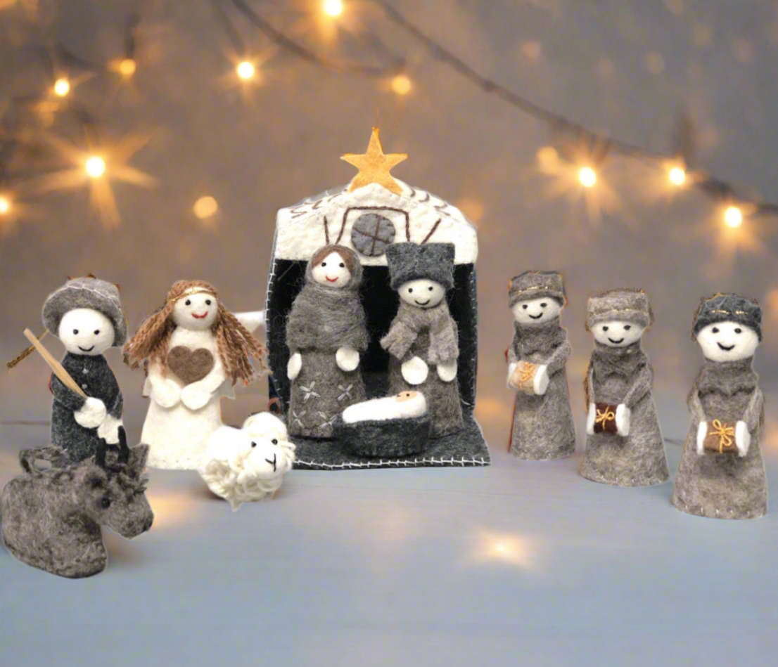 ethik felt || 12 piece Xmas nativity set