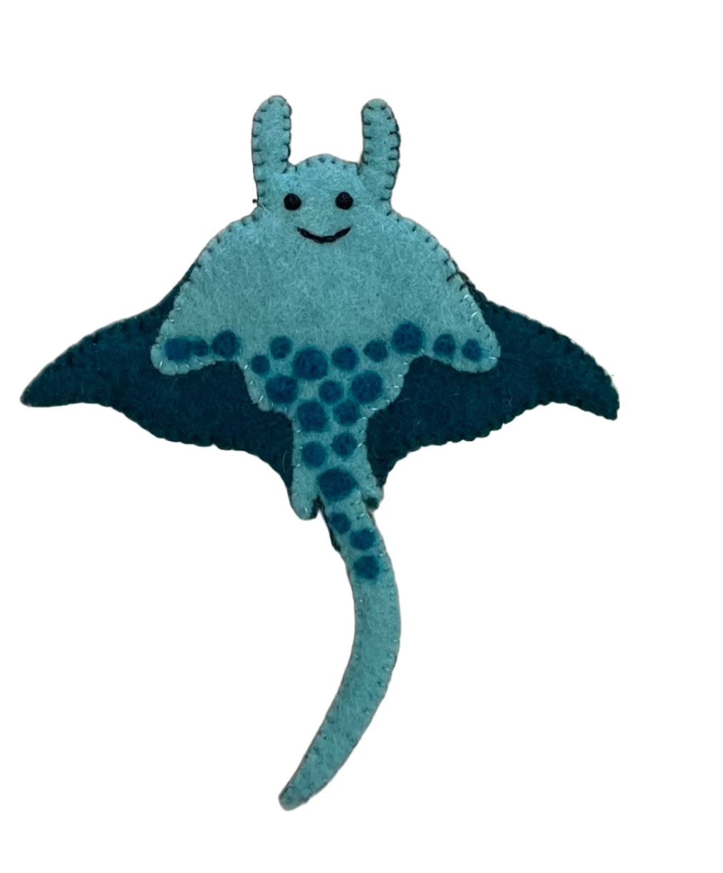 ethik felt || stingray finger puppet set