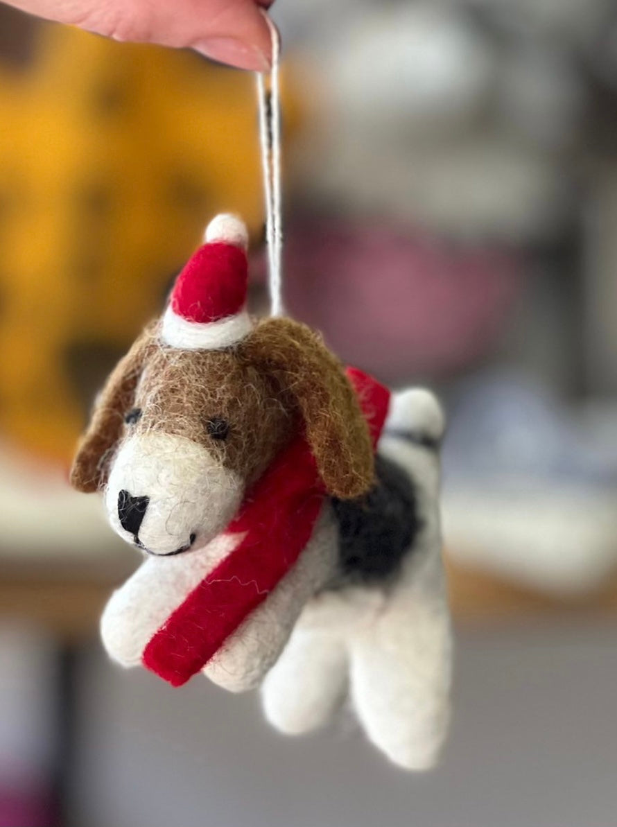 ethik felt || beagle dog xmas decoration