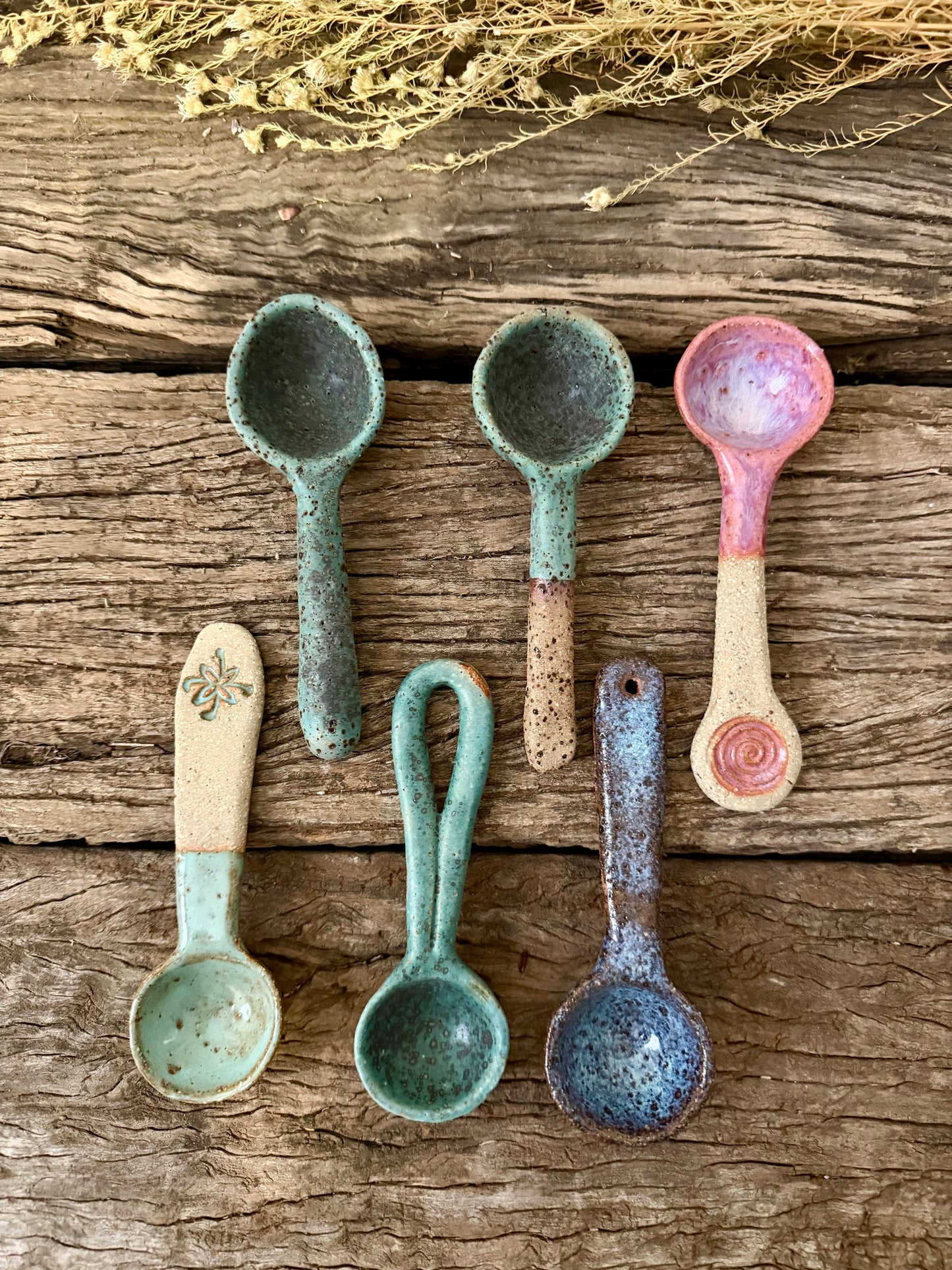 mini ceramic spoons