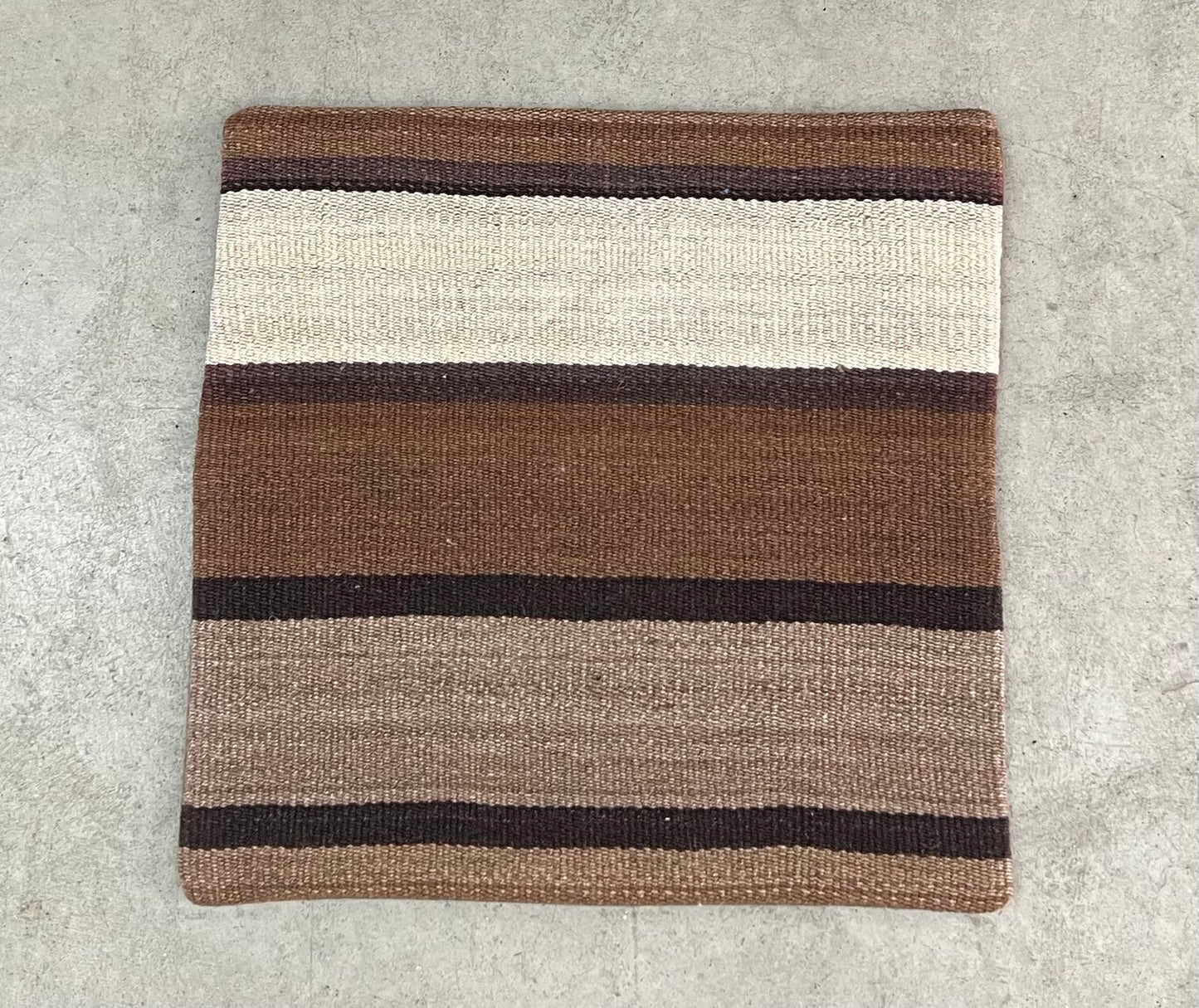 ethik cushion || up cycled Turkish carpet