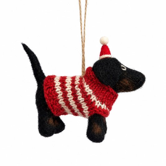 ethik felt || sausage dog with knitted jumper