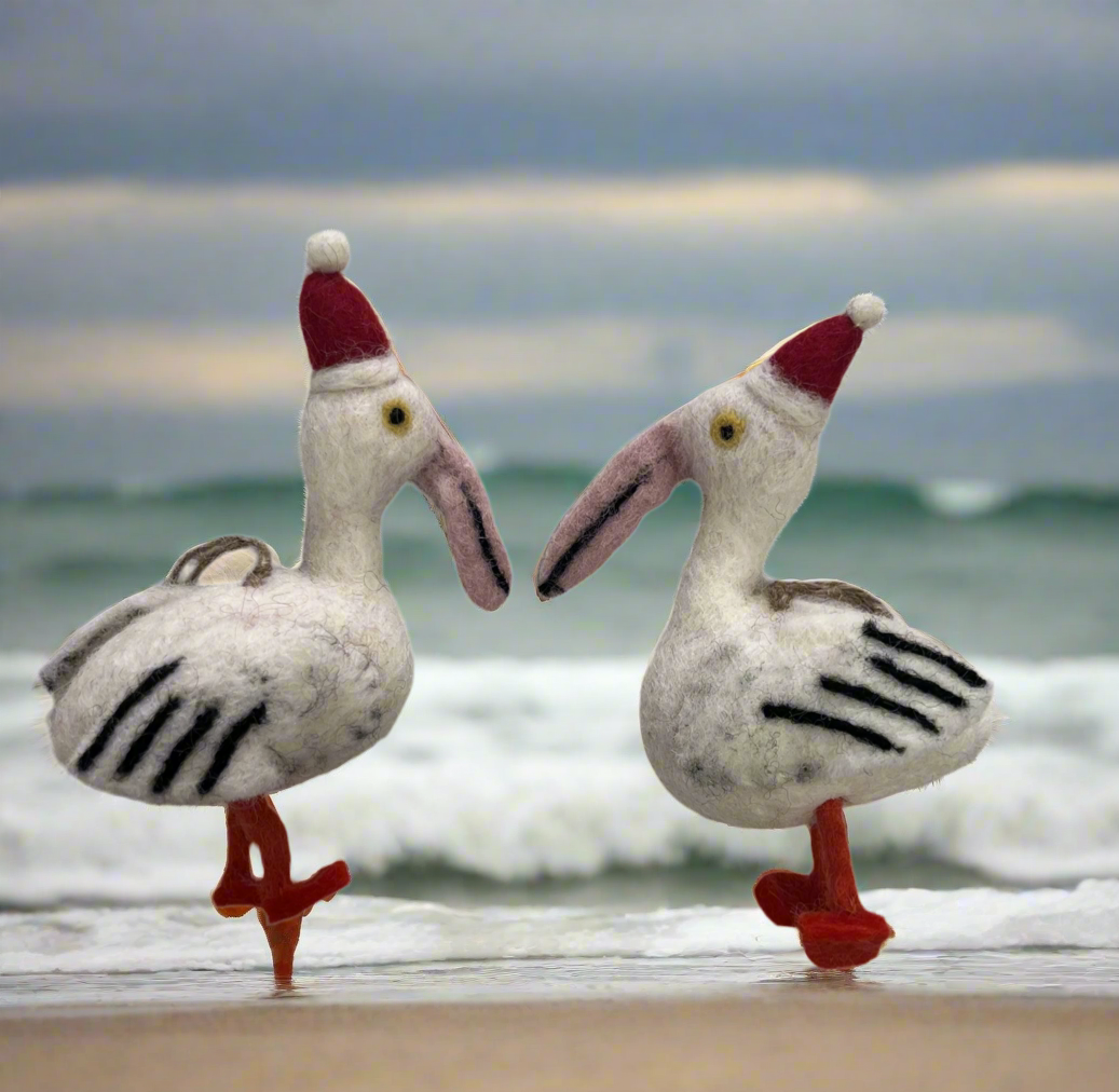 ethik felt || pelican xmas decoration