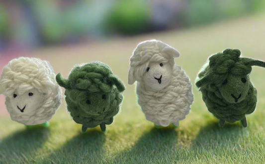 ethik felt || tiny sheep toy