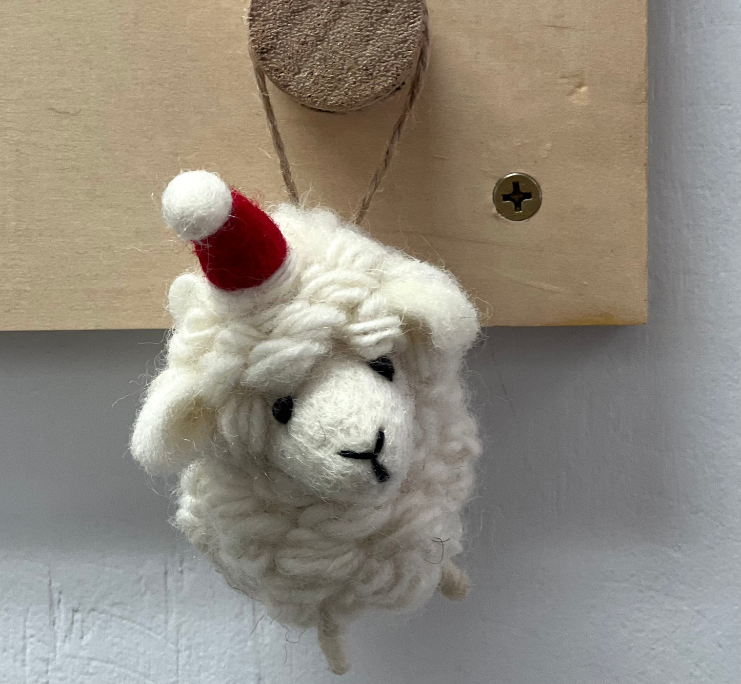 ethik felt || thick loop xmas sheep decoration