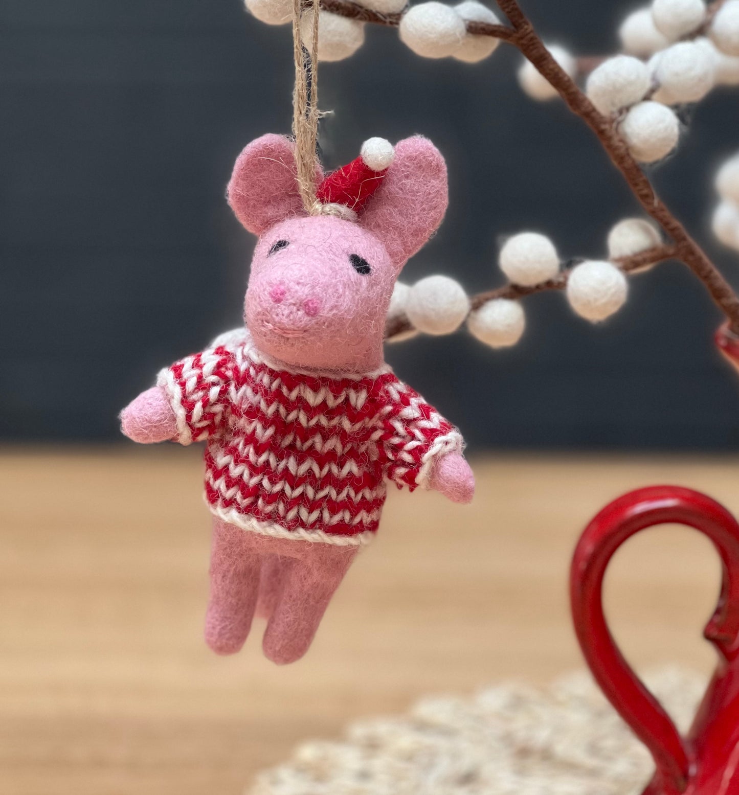 ethik felt || pig with knitted jumper decoration