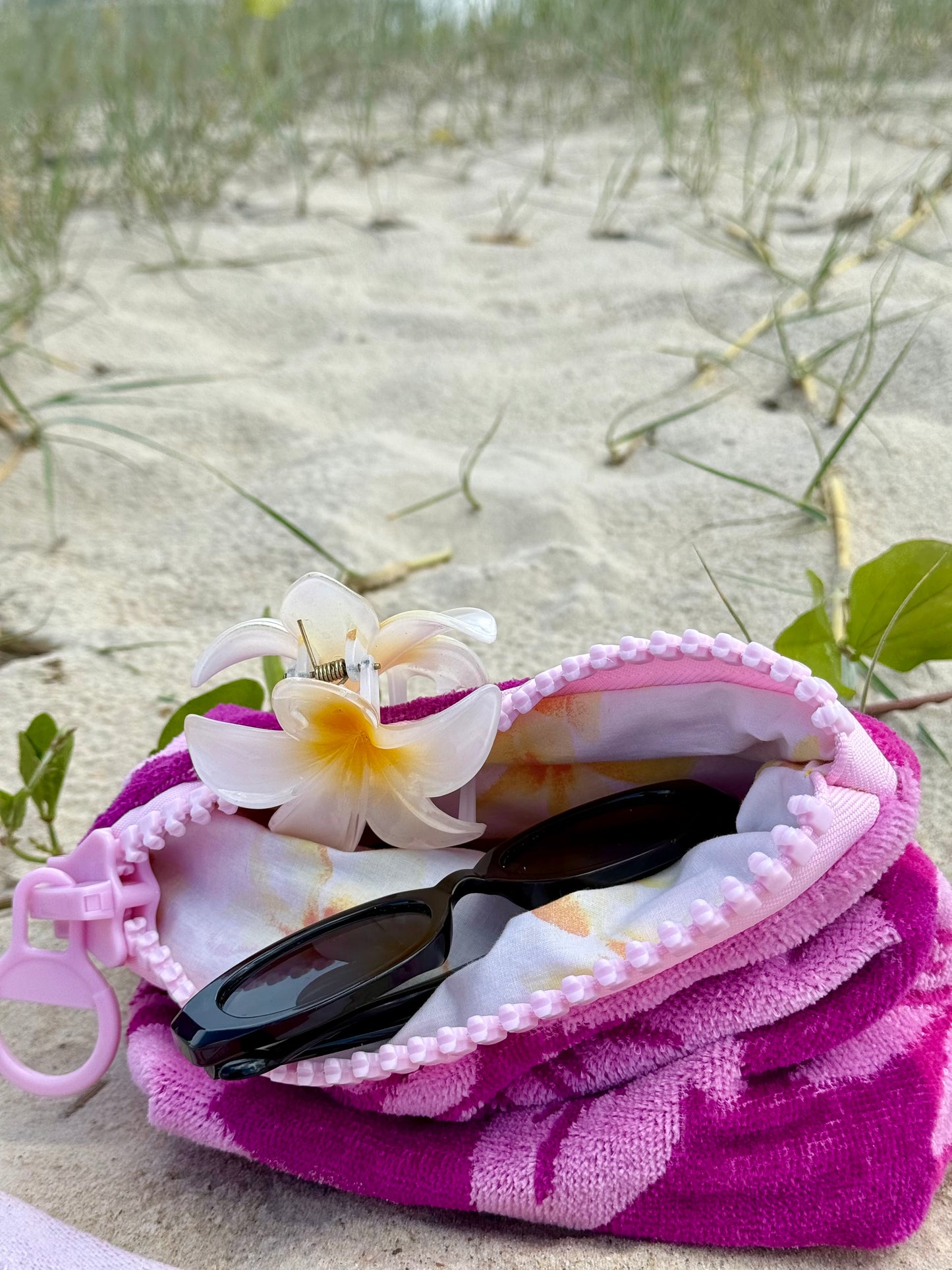 postcard pouch by Olive