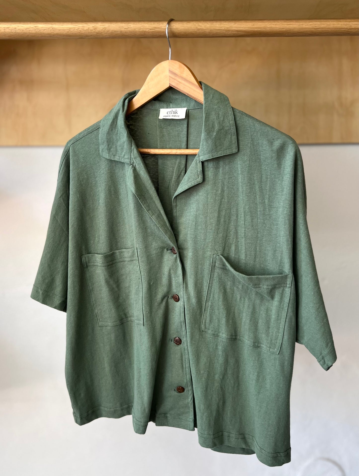 ethik organic cotton || BOXY free size button up top