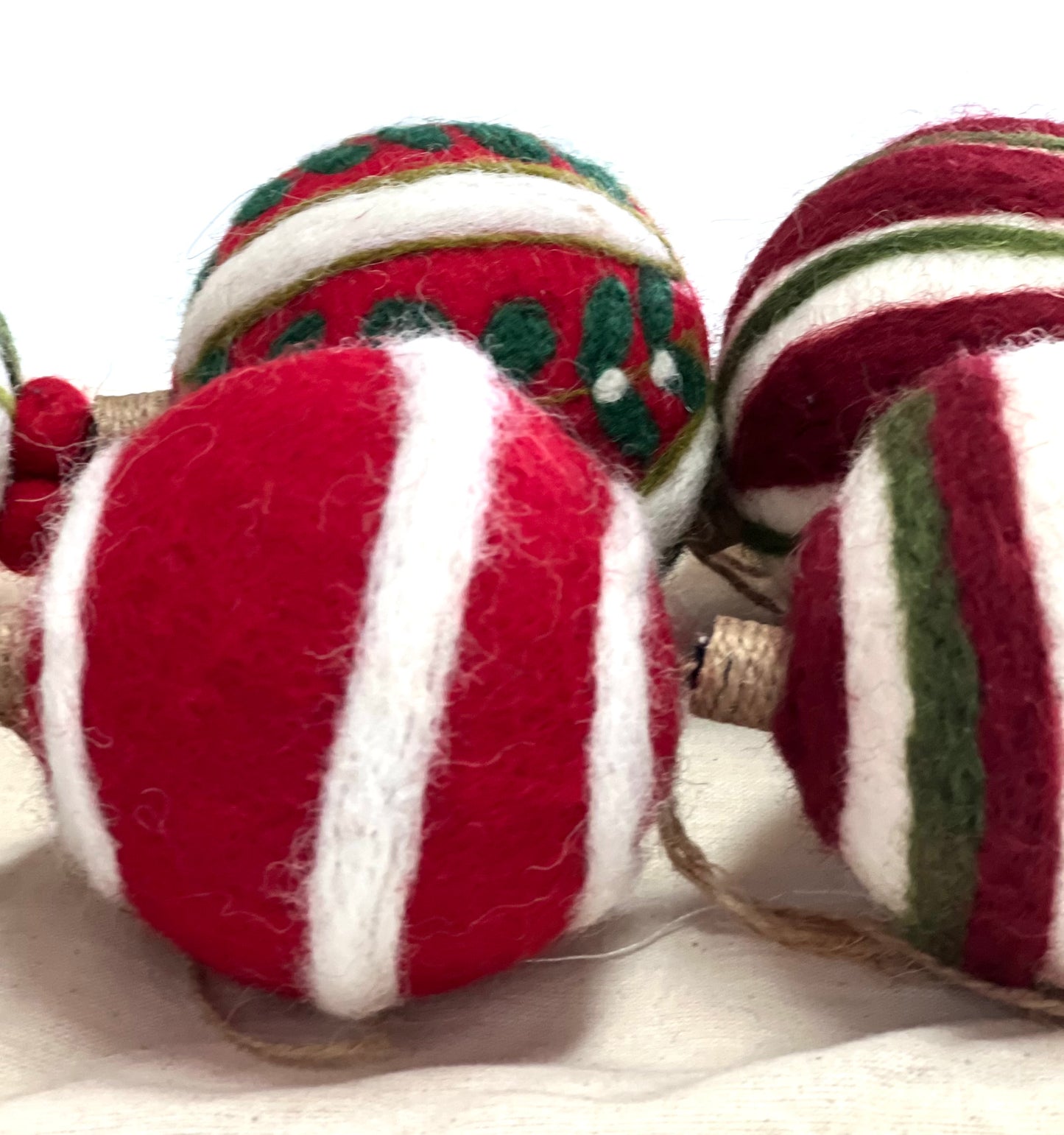 ethik felt || xmas baubles