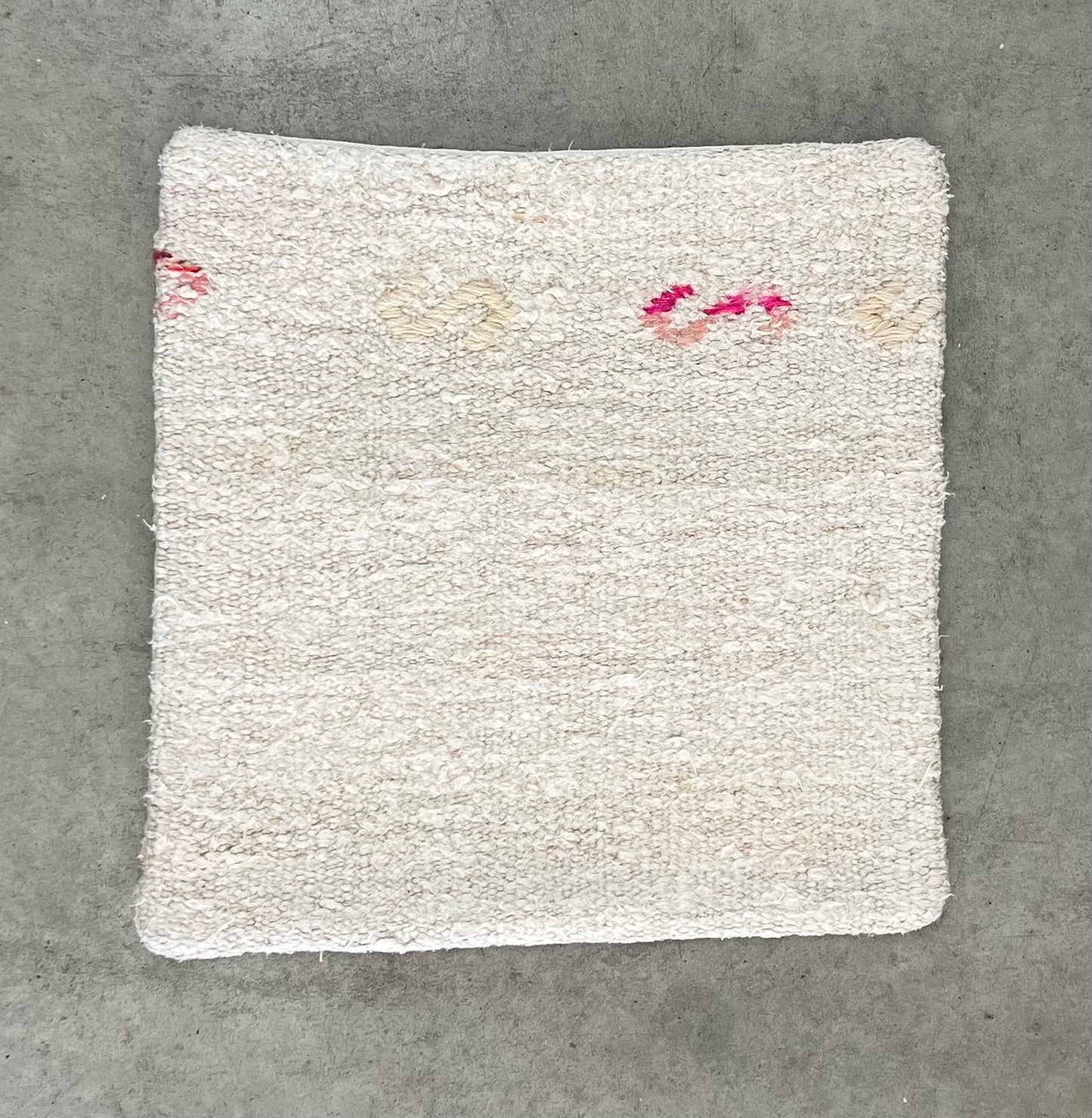 ethik cushion || up cycled Turkish carpet