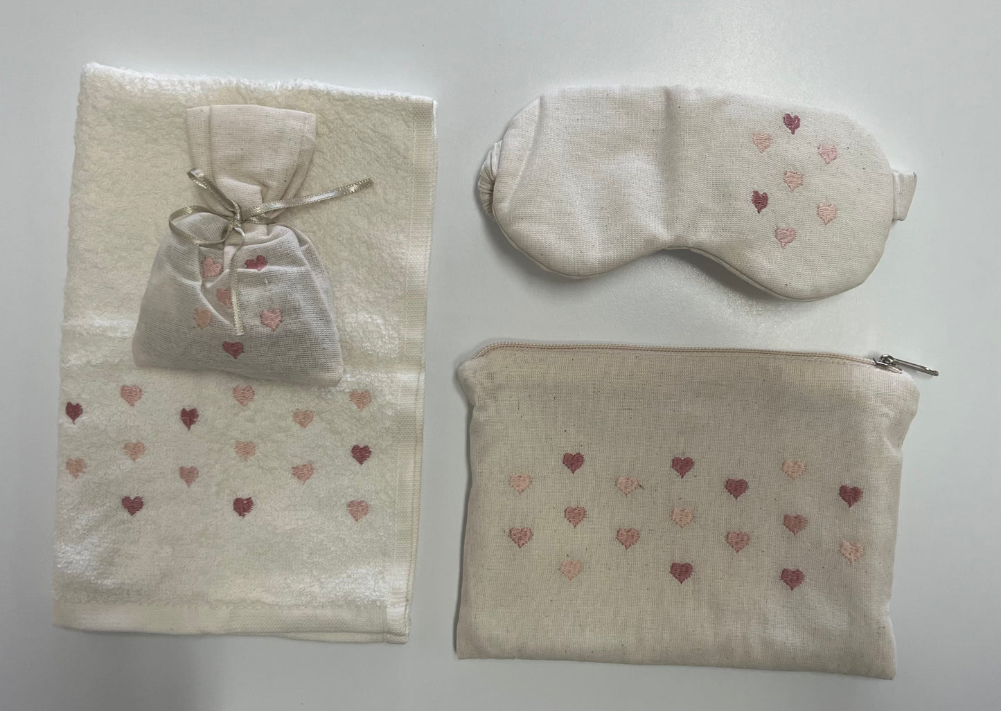 Nahil women’s co-op || embroidered 💕 gift set