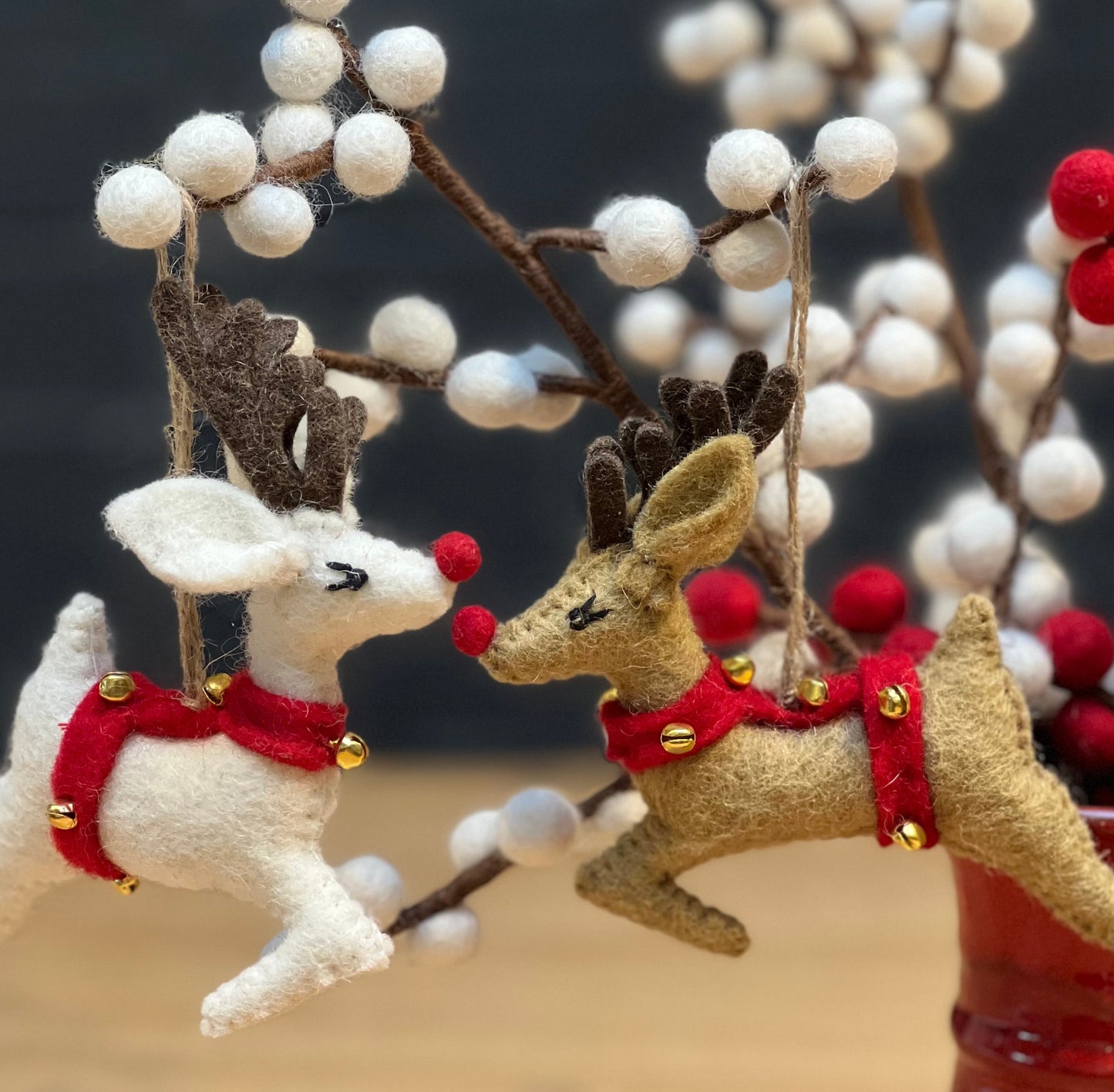 ethik felt || prancing reindeer