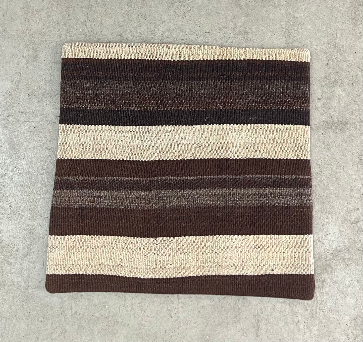 ethik cushion || up cycled Turkish carpet