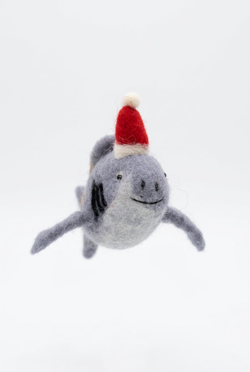 ethik felt || xmas shark decoration