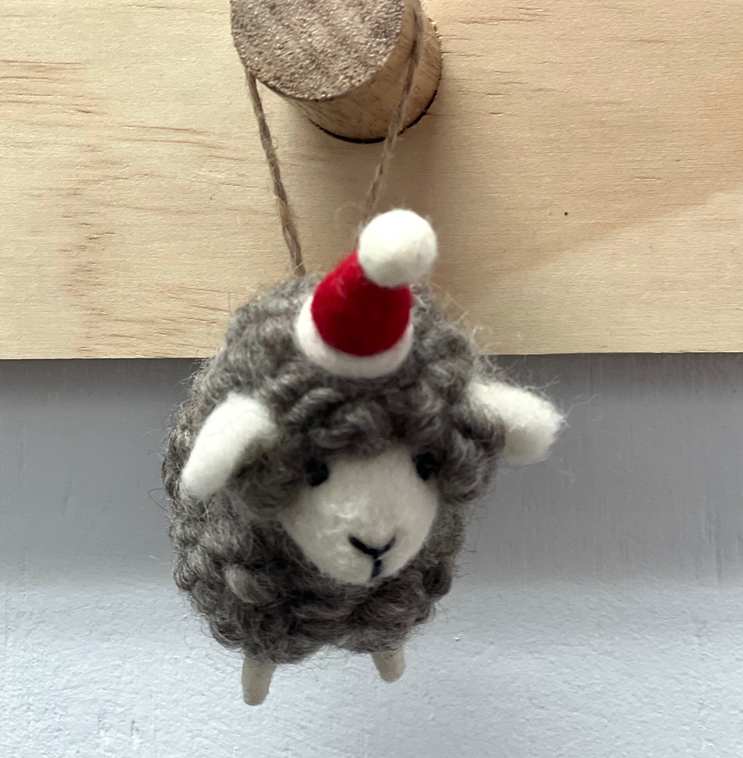 ethik felt || thick loop xmas sheep decoration