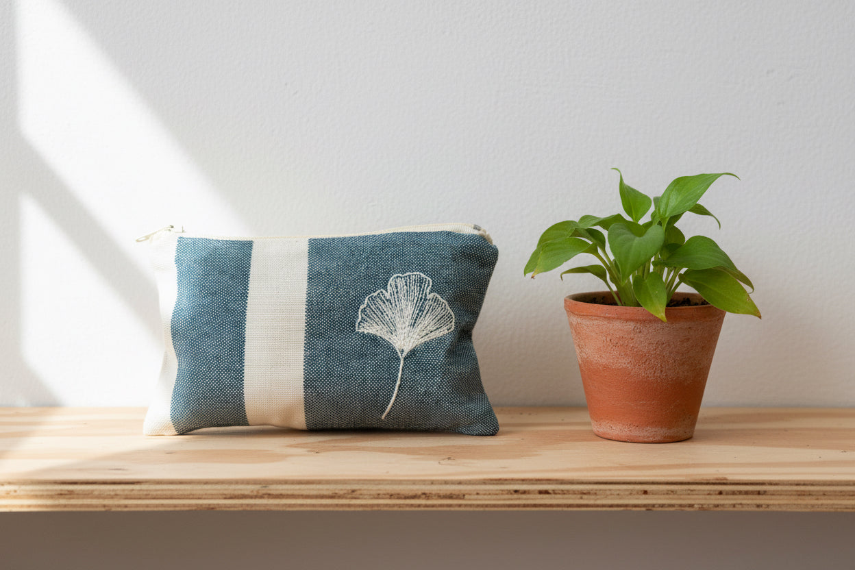 Nahil women’s co-op || embroidered coin purse