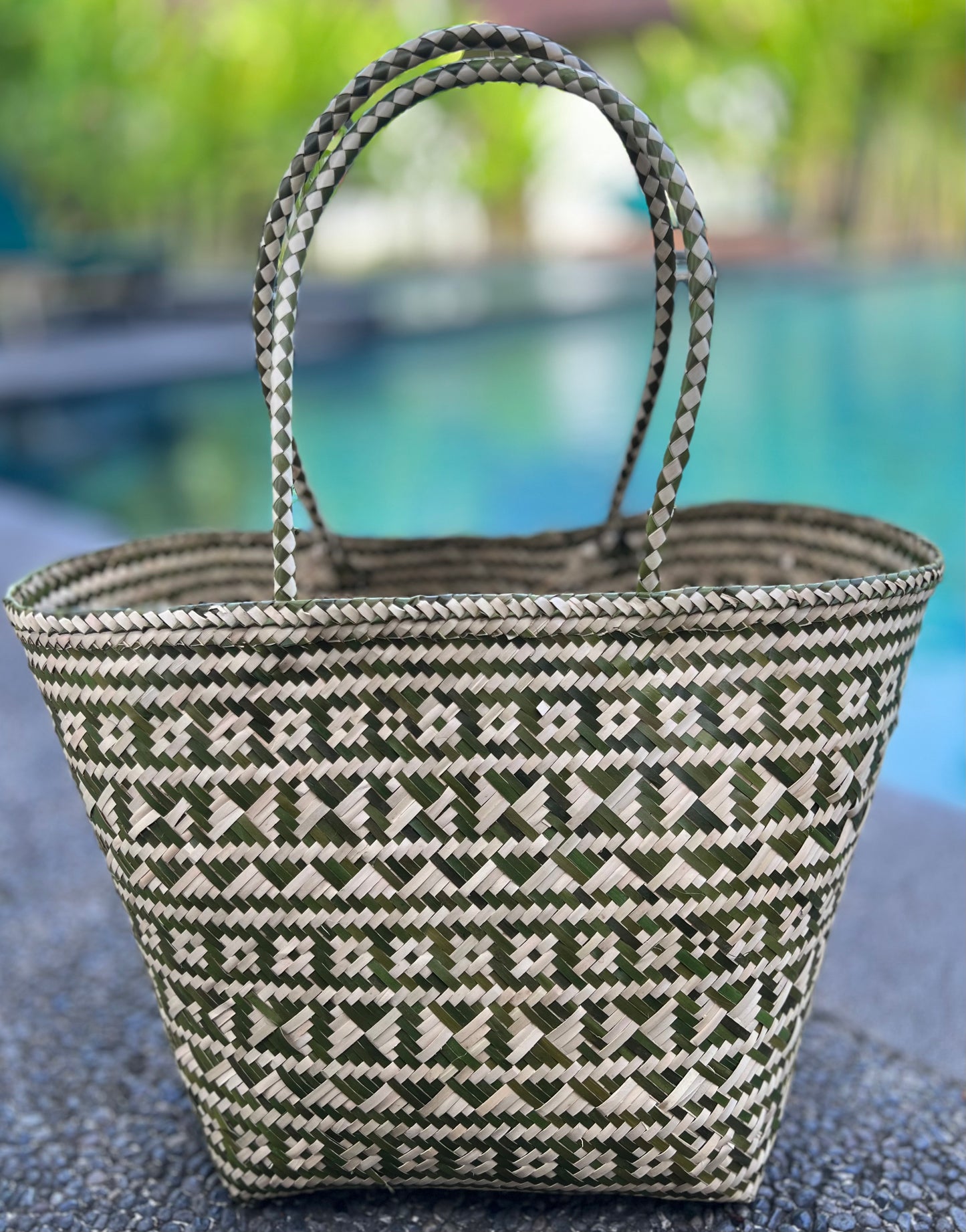 “Pandan leaf” beach basket