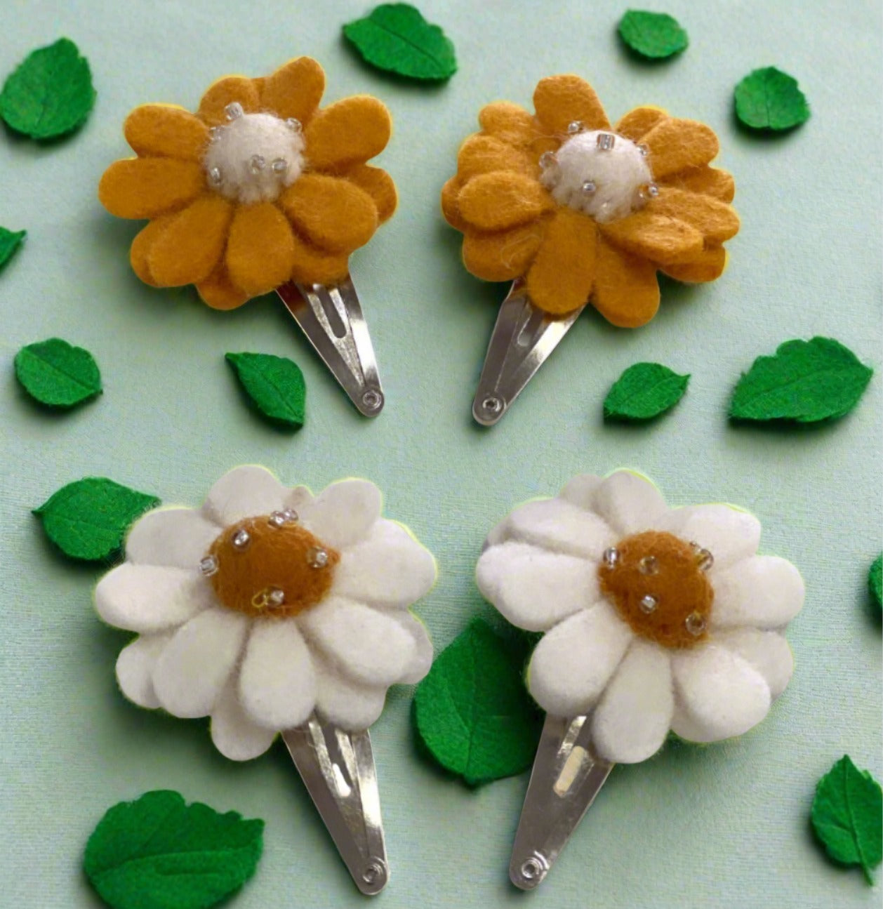 ethik felt || flower clips