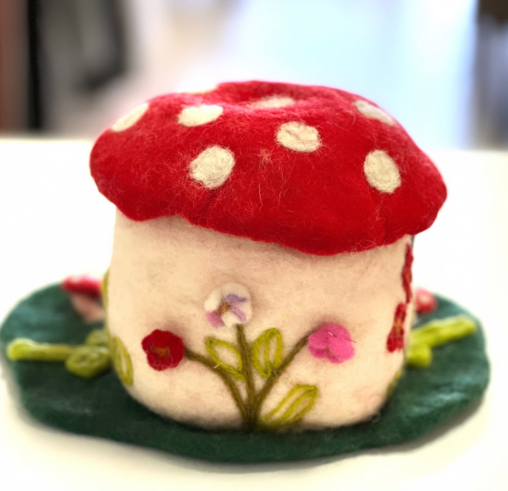 ethik felt || mushroom house