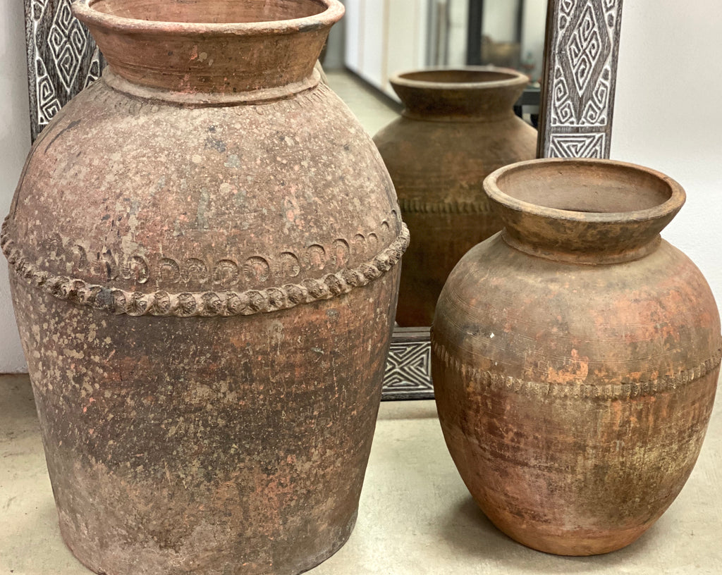 Vintage design Clay pot